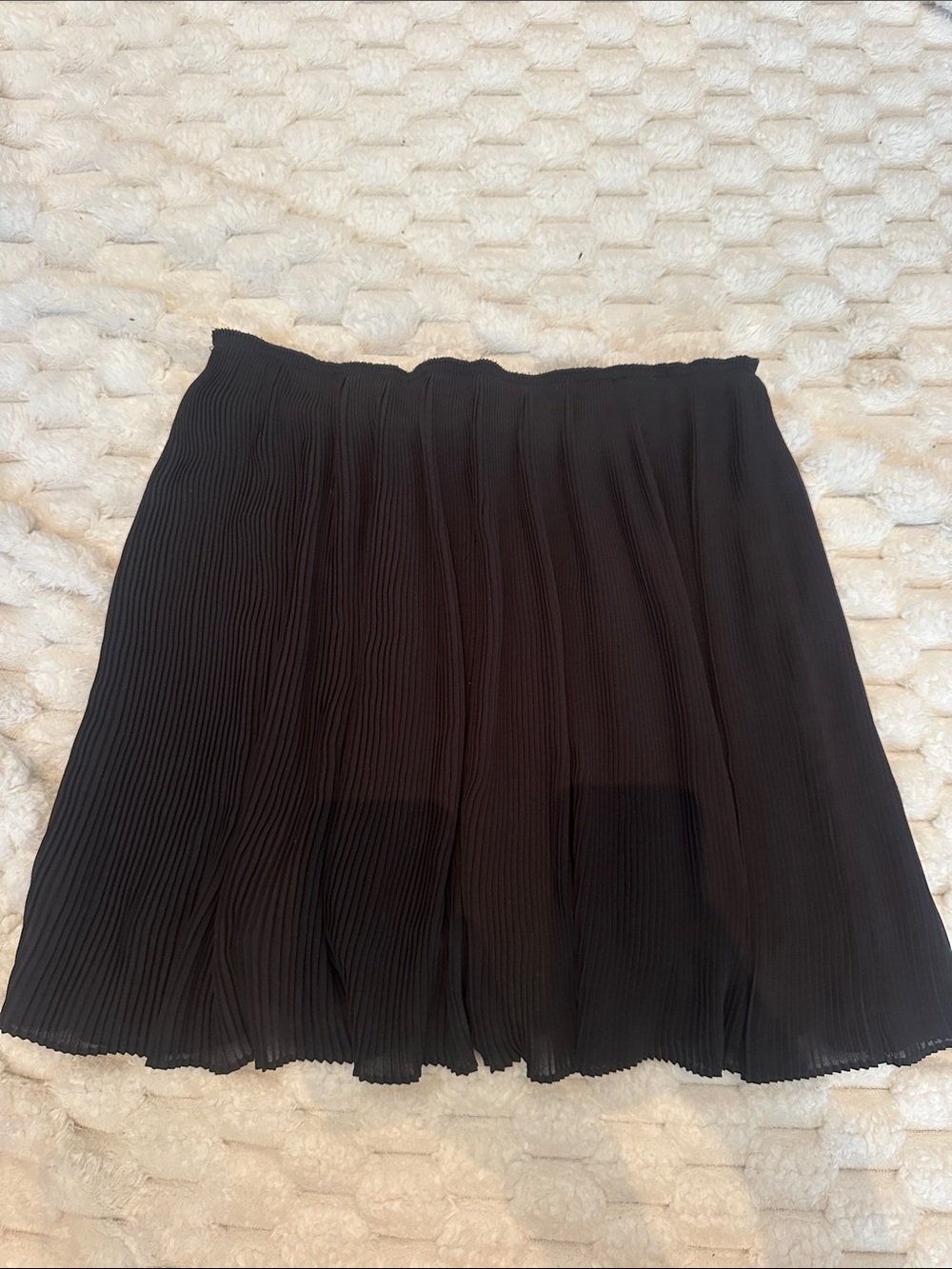 SAMSOE Black Pleated A-Line Skirt